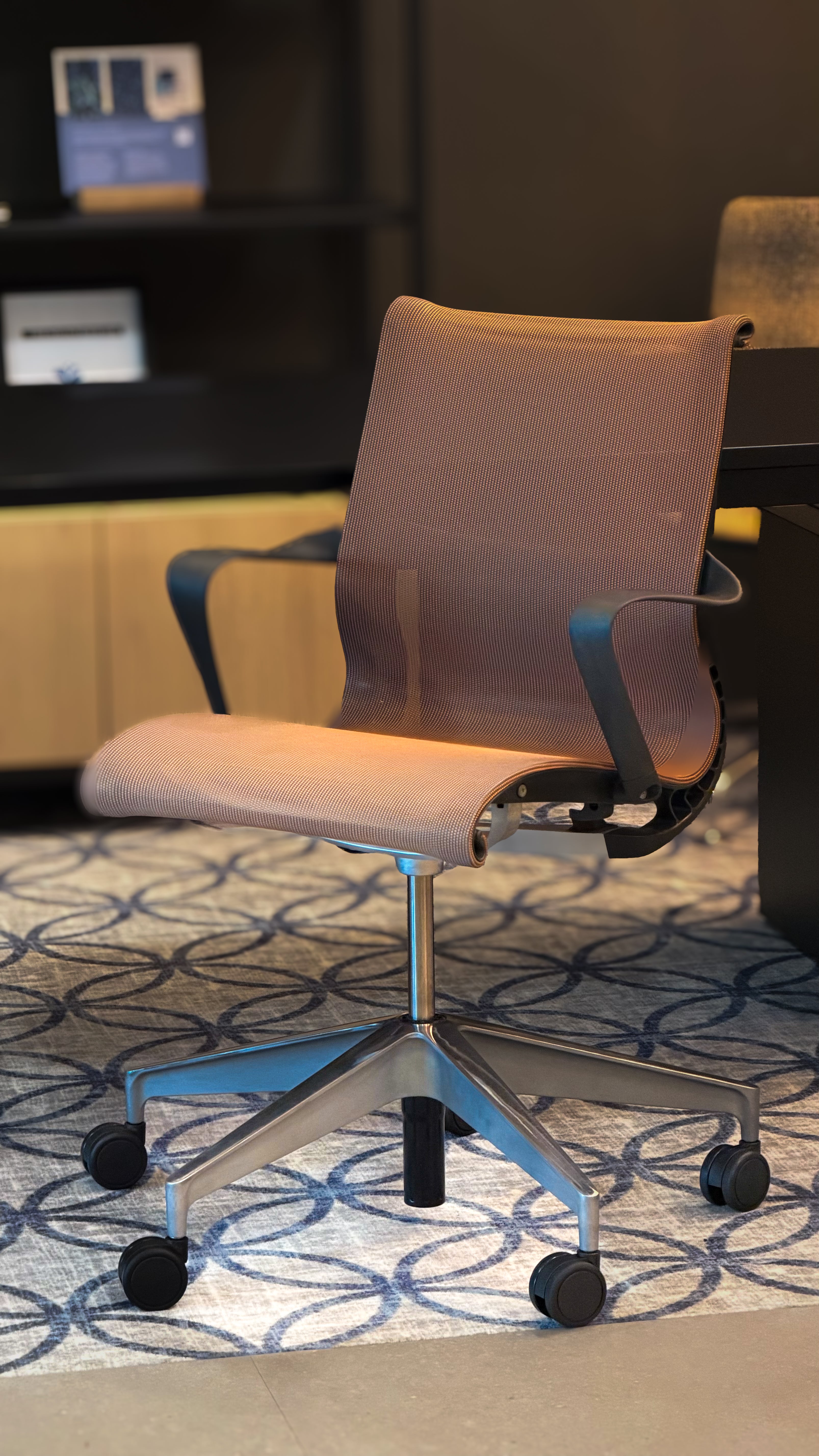 Refurbished Herman Miller Setu